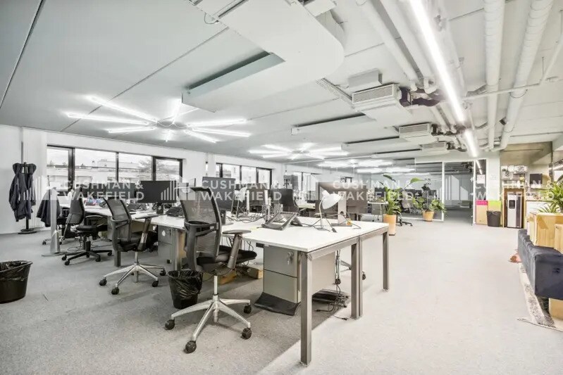 Office in Levallois-Perret to rent - Interior Photo - Image 2 of 13