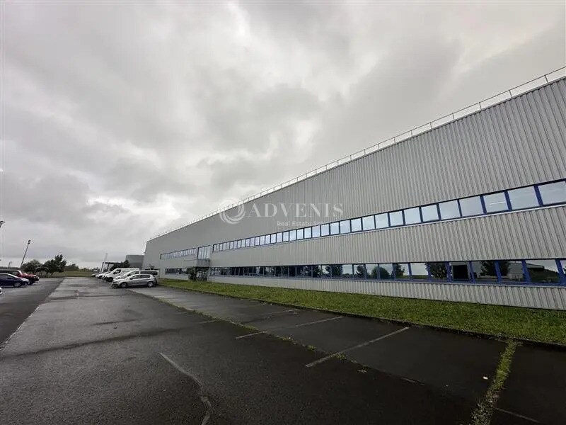 Location Entrepôt 11 500 m² - Photo 1