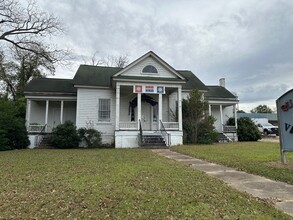 205 Harry C Raysor Dr, Saint Matthews, SC for sale Primary Photo- Image 1 of 7