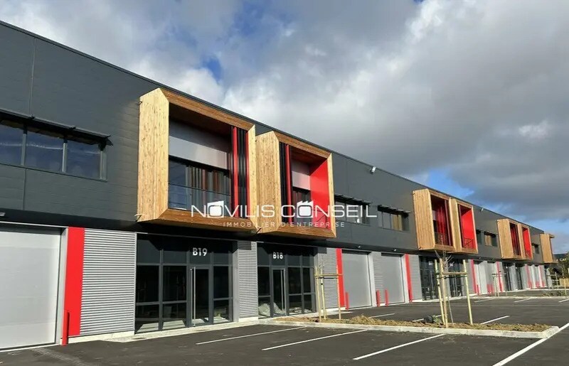 Light Industrial in Fenouillet to rent Building Photo- Image 1 of 14