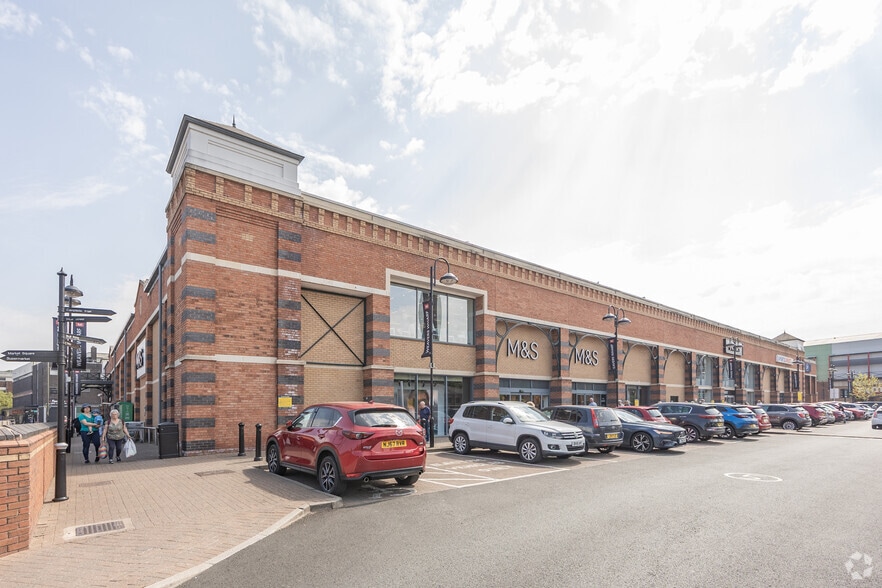 Weavers Wharf, Kidderminster to rent - Building Photo - Image 2 of 12