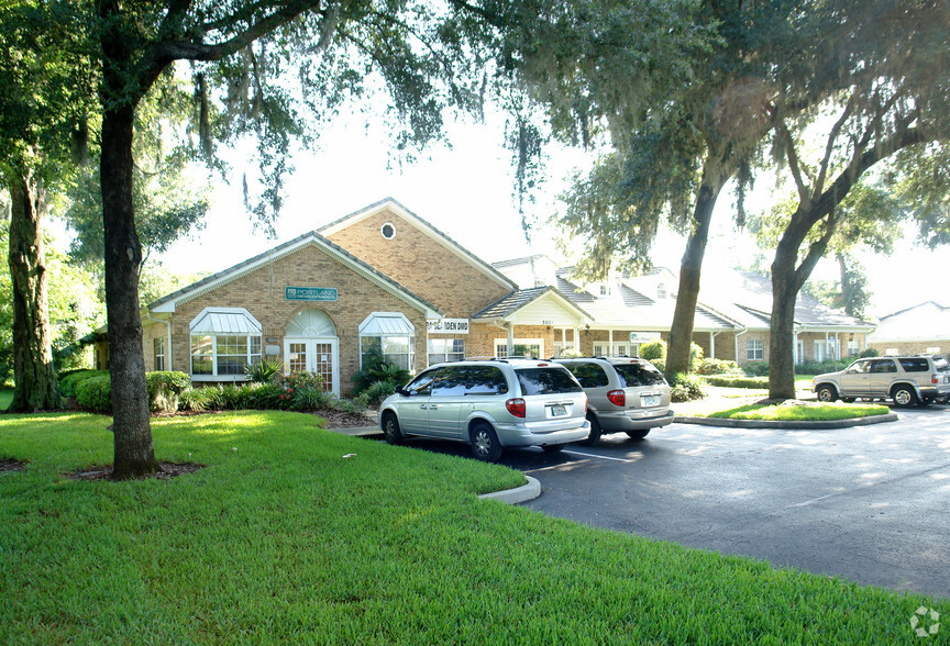 501 E Oak St, Kissimmee, FL for rent - Building Photo - Image 3 of 25