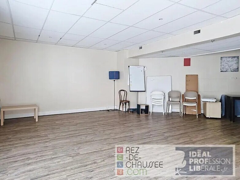 Office in Lyon for sale - Interior Photo - Image 3 of 3