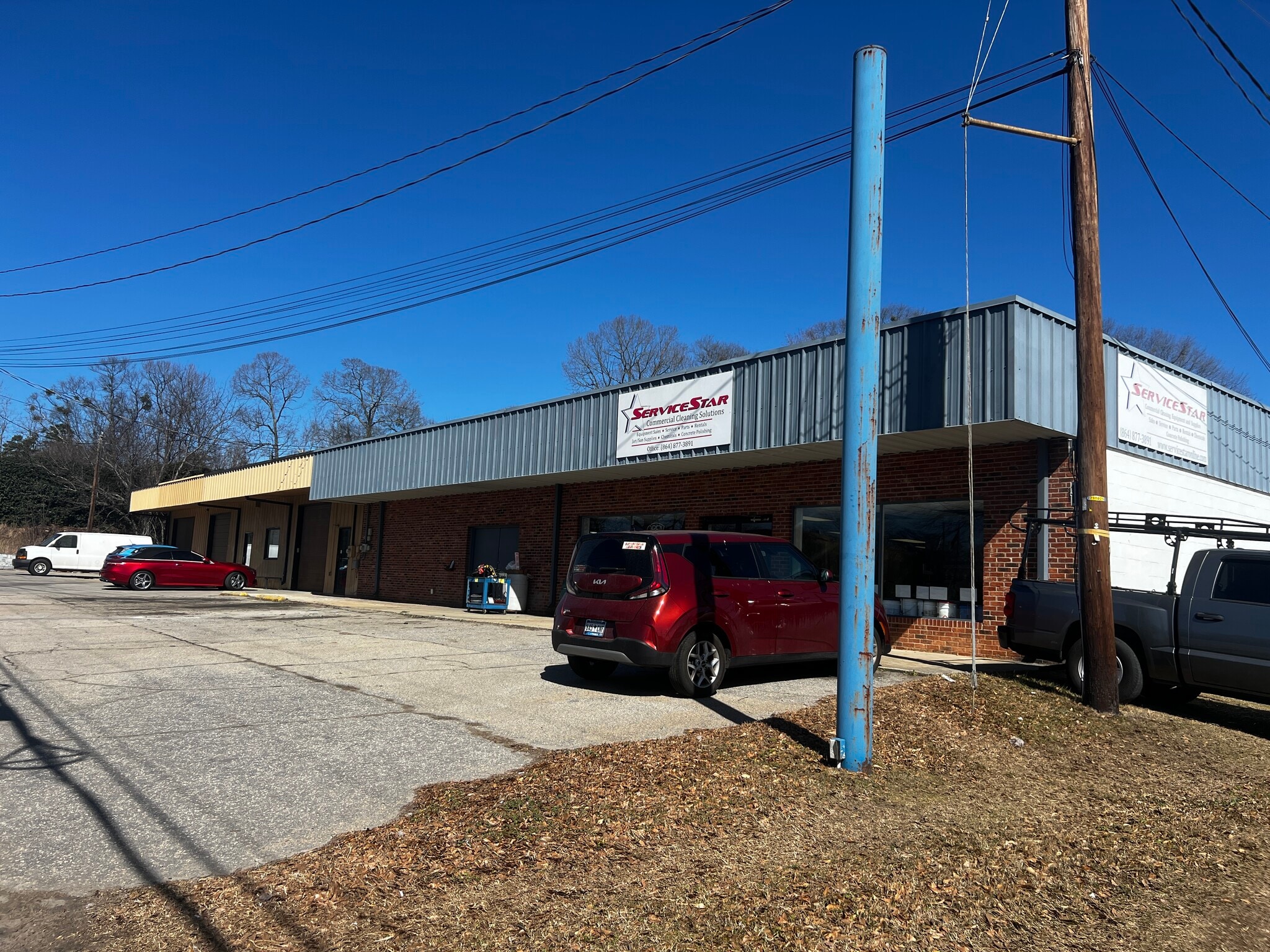 1877 S Carolina 14 Greer, SC portfolio of 3 properties for sale on LoopNet.co.uk Primary Photo- Image 1 of 24