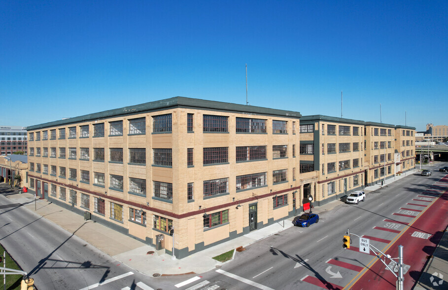 1020-1090 N Capitol Ave, Indianapolis, IN for rent - Primary Photo - Image 1 of 47