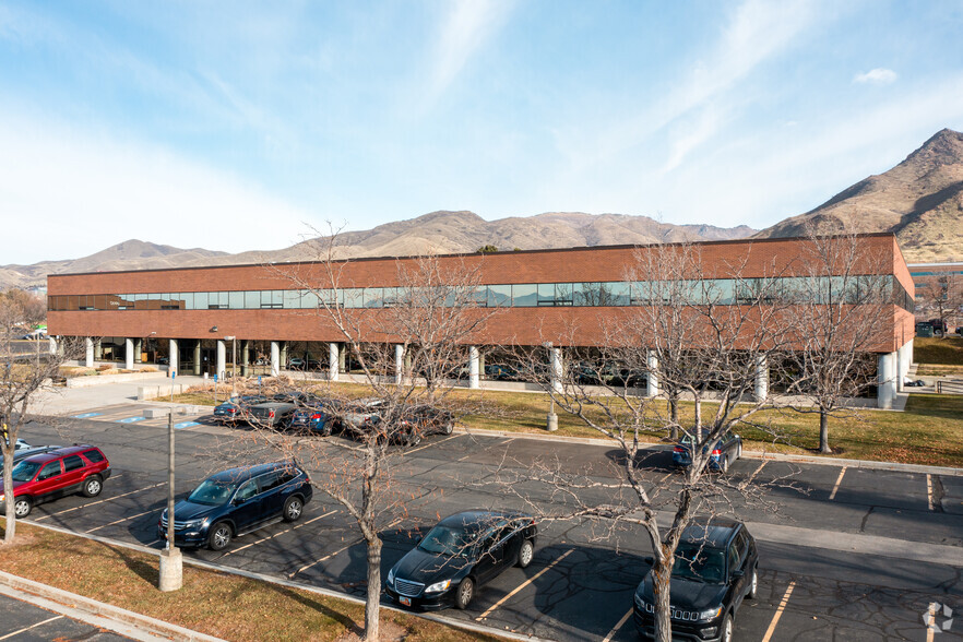 650 Komas Dr, Salt Lake City, UT for rent - Building Photo - Image 1 of 4