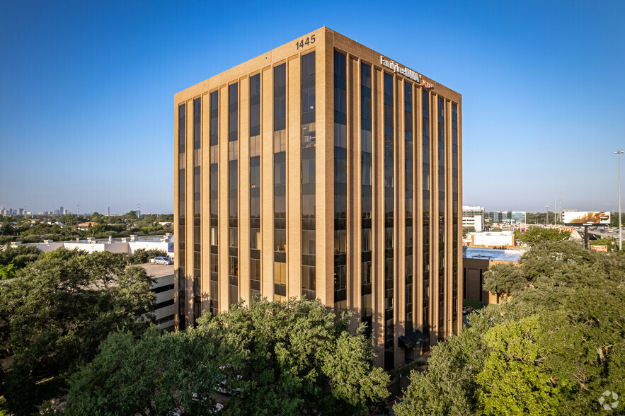 1445 North Loop W, Houston, TX for rent - Building Photo - Image 2 of 4