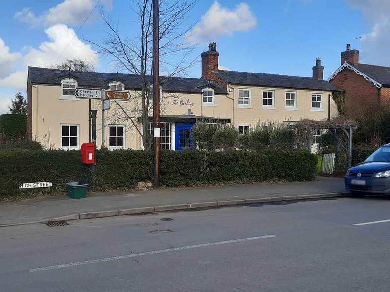 High St, Chester to rent - Primary Photo - Image 1 of 1