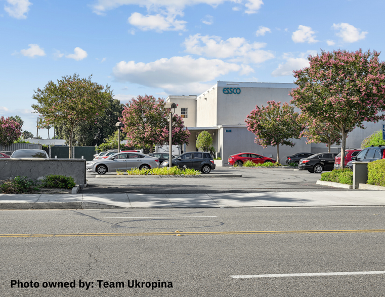 2668 Foothill Blvd, Pasadena, CA for rent - Building Photo - Image 1 of 7