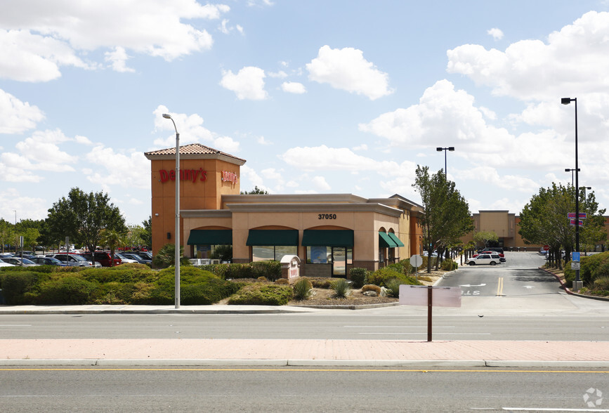 37050 47th St E, Palmdale, CA for sale - Primary Photo - Image 1 of 1