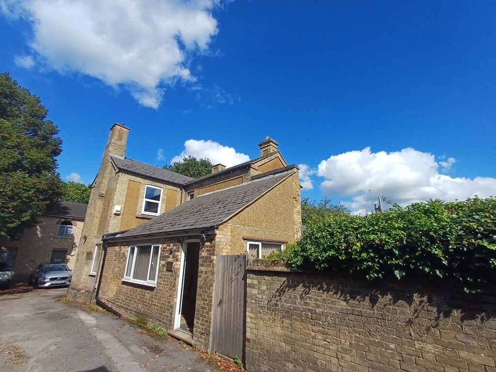 39 Hockliffe St, Leighton Buzzard for sale Building Photo- Image 1 of 1