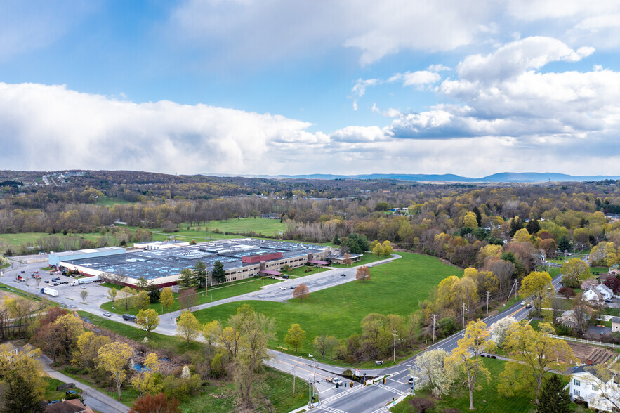 900 Dutchess Tpke, Poughkeepsie, NY for rent - Aerial - Image 1 of 7