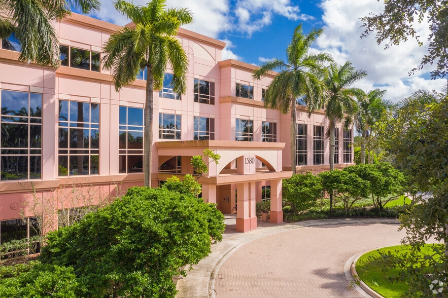 1580 Sawgrass Corporate Pky, Sunrise, FL for rent - Primary Photo - Image 1 of 9