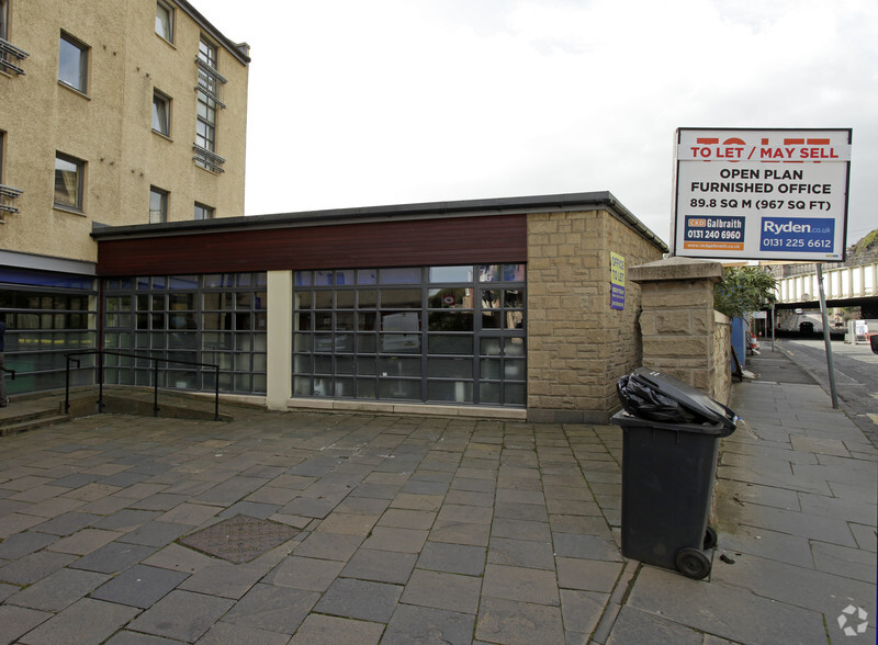 10 Old Tolbooth Wynd, Edinburgh for rent - Primary Photo - Image 1 of 3