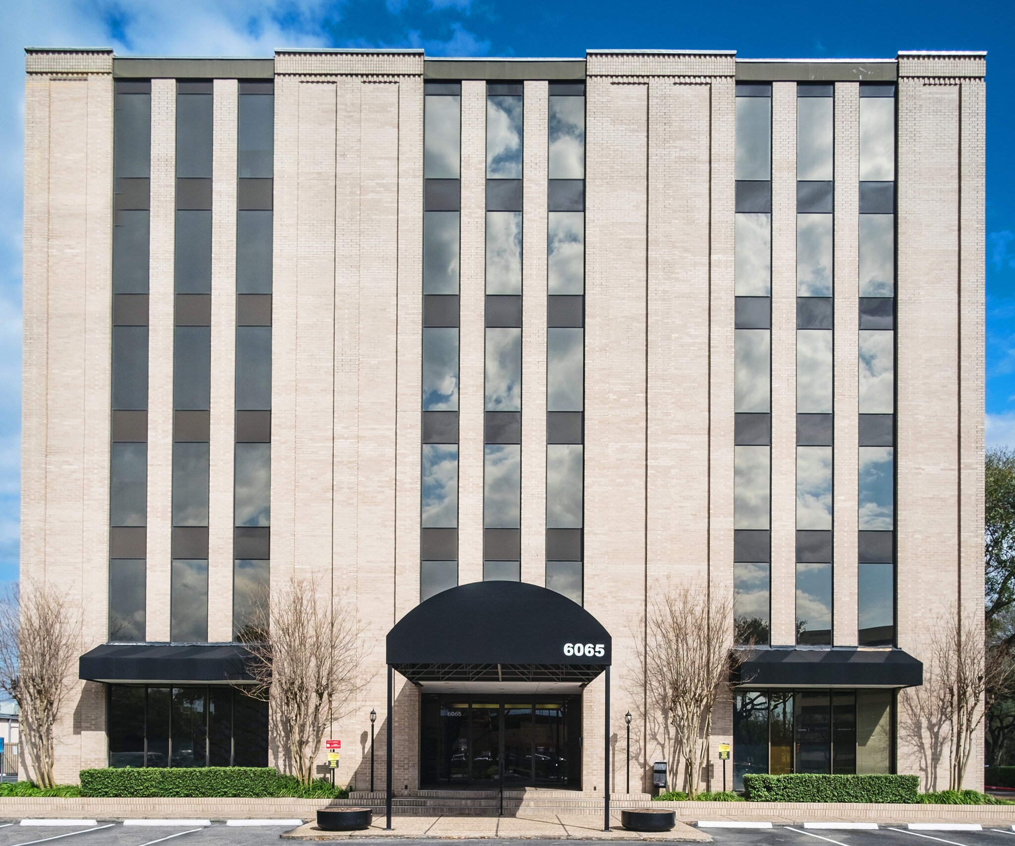 6065 Hillcroft Ave, Houston, TX to rent Building Photo- Image 1 of 6