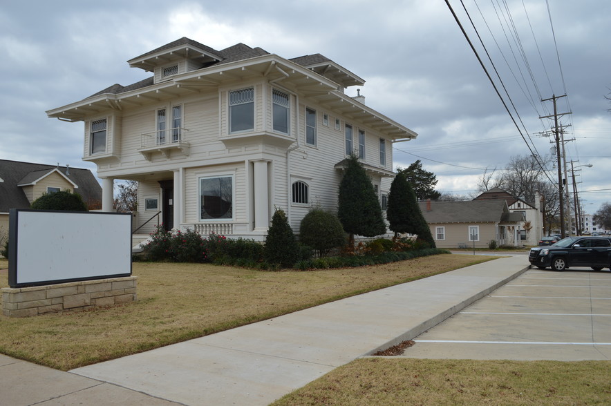 502 S Duck St, Stillwater, OK for rent - Building Photo - Image 1 of 10