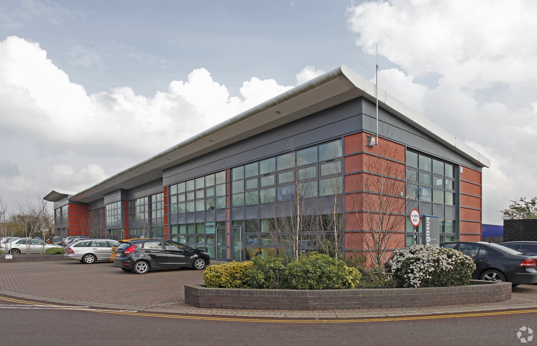 Orion Ave, Ipswich to rent Primary Photo- Image 1 of 3