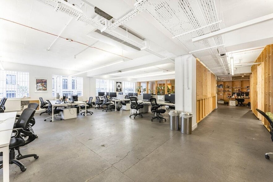 25 Chart St, London to rent - Building Photo - Image 2 of 45