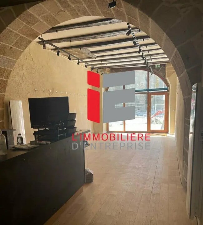 Location Commerce 70 m²