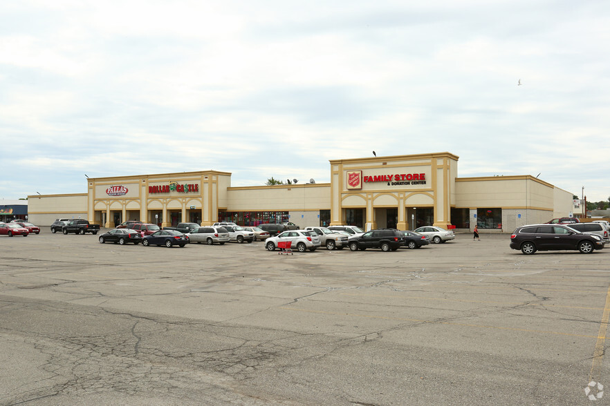 14255-14275 Eureka Rd, Southgate, MI for sale - Building Photo - Image 1 of 1