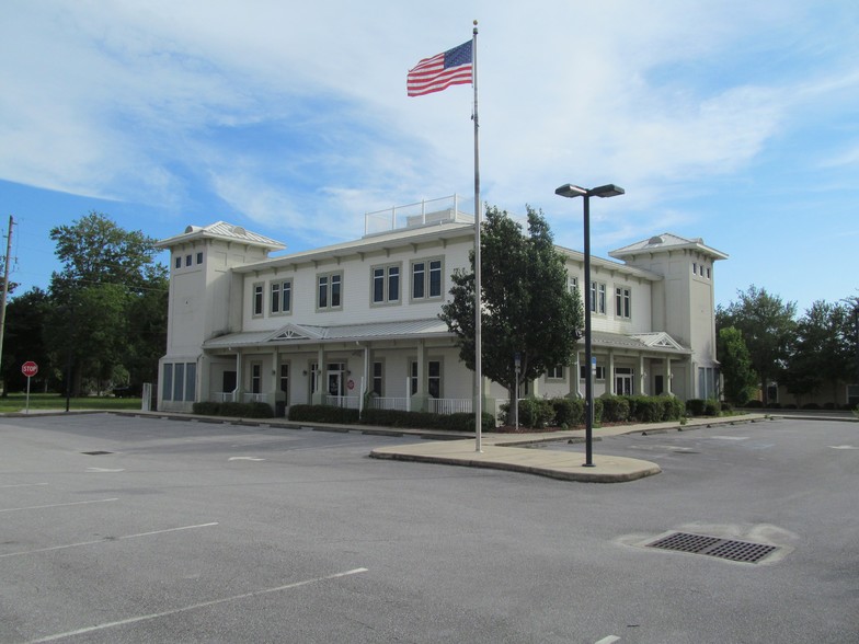 418 Cecil G Costin Sr Blvd, Port Saint Joe, FL for sale - Building Photo - Image 1 of 1