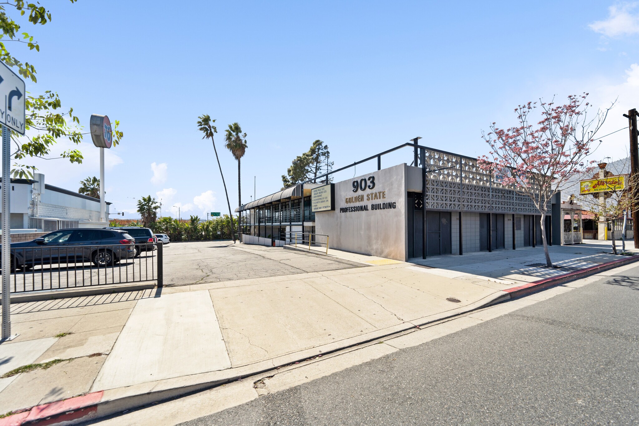 903 N San Fernando Blvd, Burbank, CA for sale Building Photo- Image 1 of 1