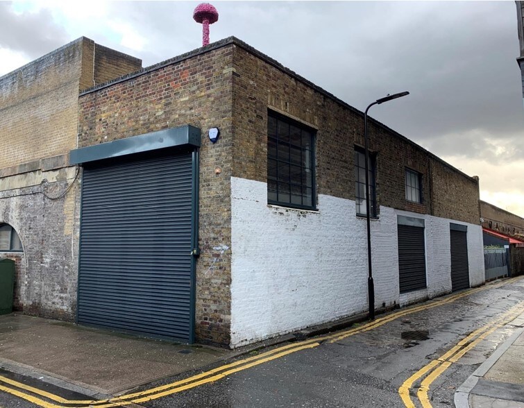 322-324 Acton Mews, London for sale - Primary Photo - Image 1 of 1