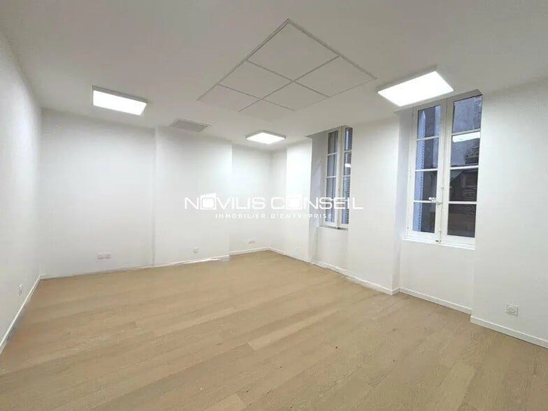 Office in Toulouse to rent - Interior Photo - Image 3 of 7