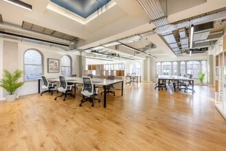 8-9 Well Ct, London to rent Interior Photo- Image 1 of 4