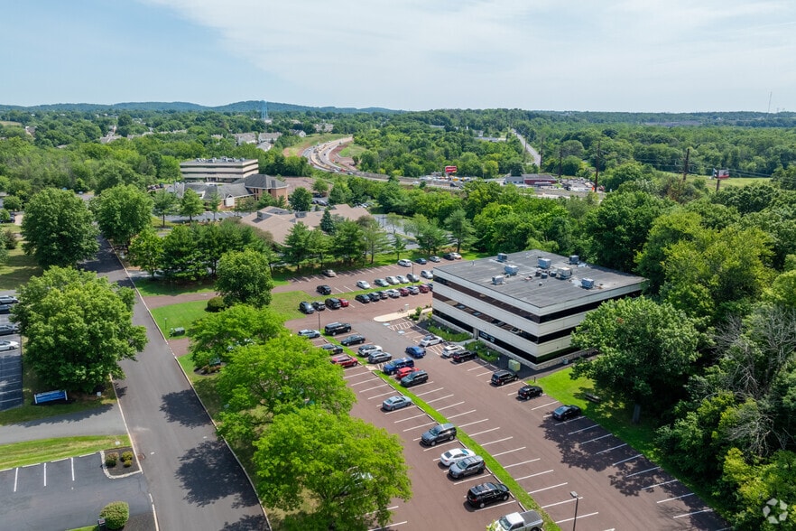 1610 Medical Dr, Pottstown, PA to rent - Building Photo - Image 2 of 13