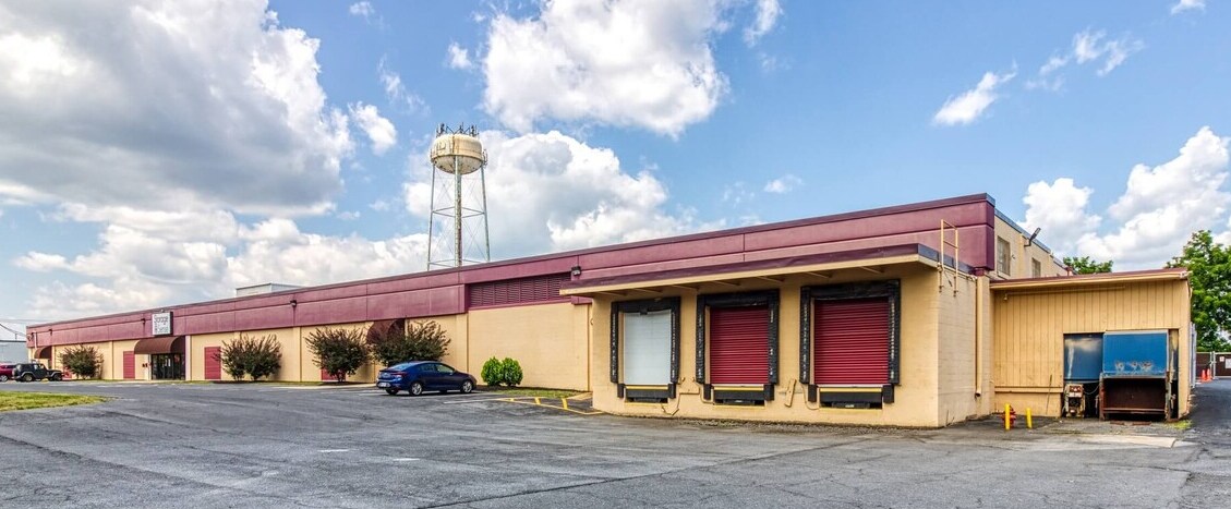 5267 Simpson Ferry Rd, Mechanicsburg, PA for sale Building Photo- Image 1 of 1