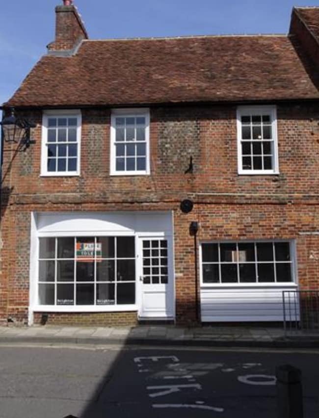 More details for 38 Little London, Chichester - Retail to Rent