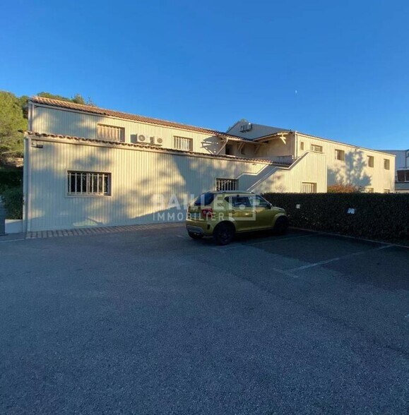 Industrial in Roquebrune-sur-Argens for sale - Building Photo - Image 3 of 7