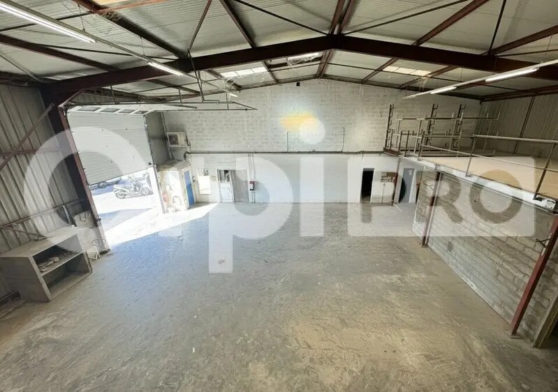 Industrial in Champlan to rent Interior Photo- Image 1 of 7