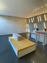 Office in Marseille for sale Interior Photo- Image 2 of 11