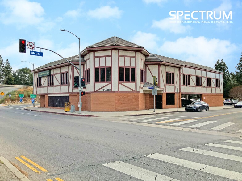 15600 Devonshire St, Granada Hills, CA for rent - Building Photo - Image 1 of 5