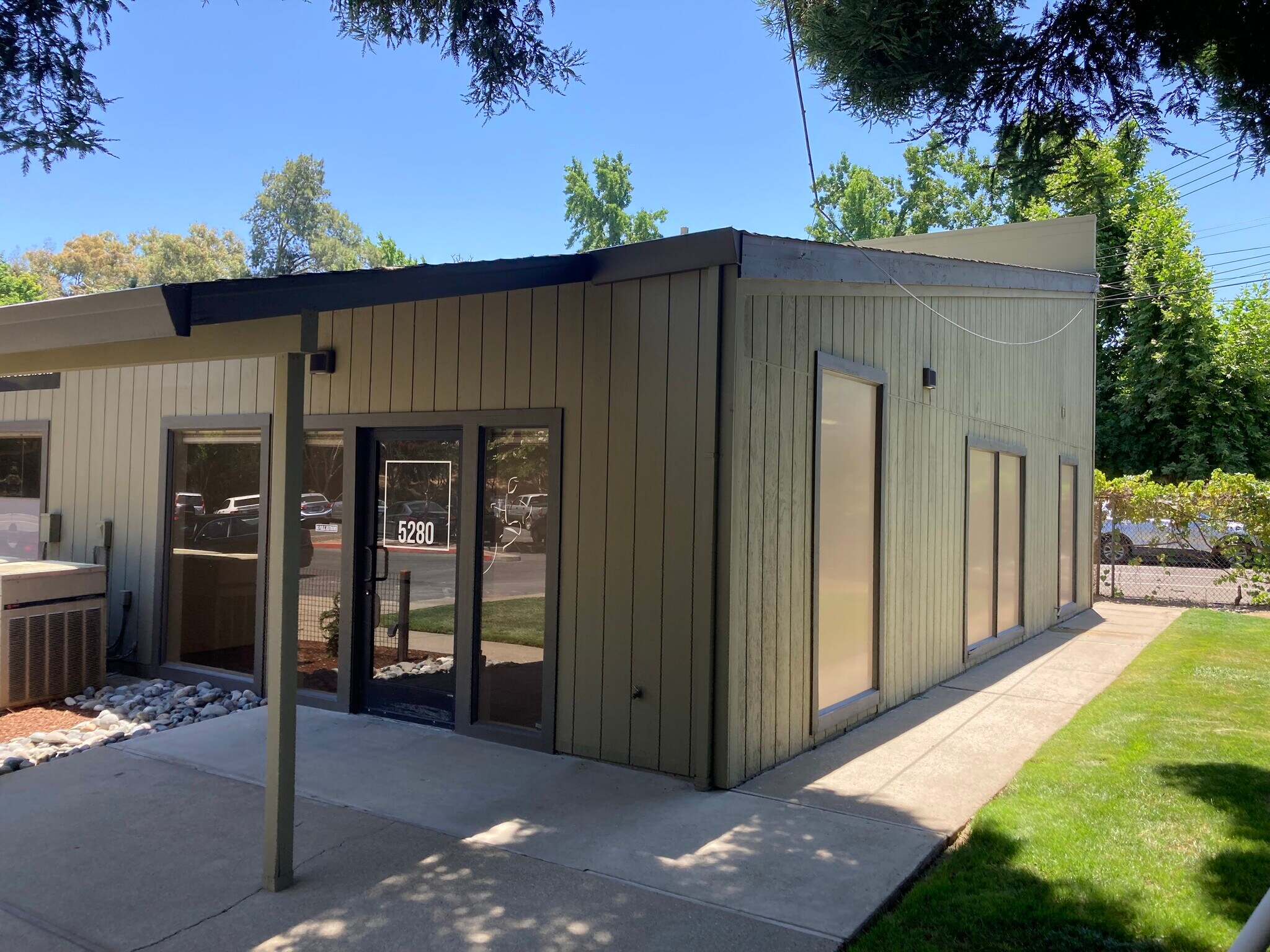 5280-5290 Elvas Ave, Sacramento, CA for sale Building Photo- Image 1 of 1