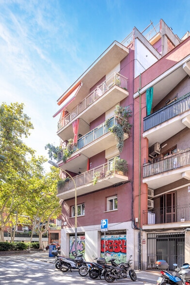 Build-to-Rent in Barcelona, Barcelona for sale - Building Photo - Image 3 of 4
