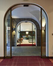 51 Moorgate, London to rent Interior Photo- Image 1 of 6