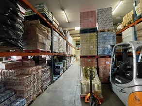 Light Industrial in Le Blanc-Mesnil to rent Interior Photo- Image 1 of 5