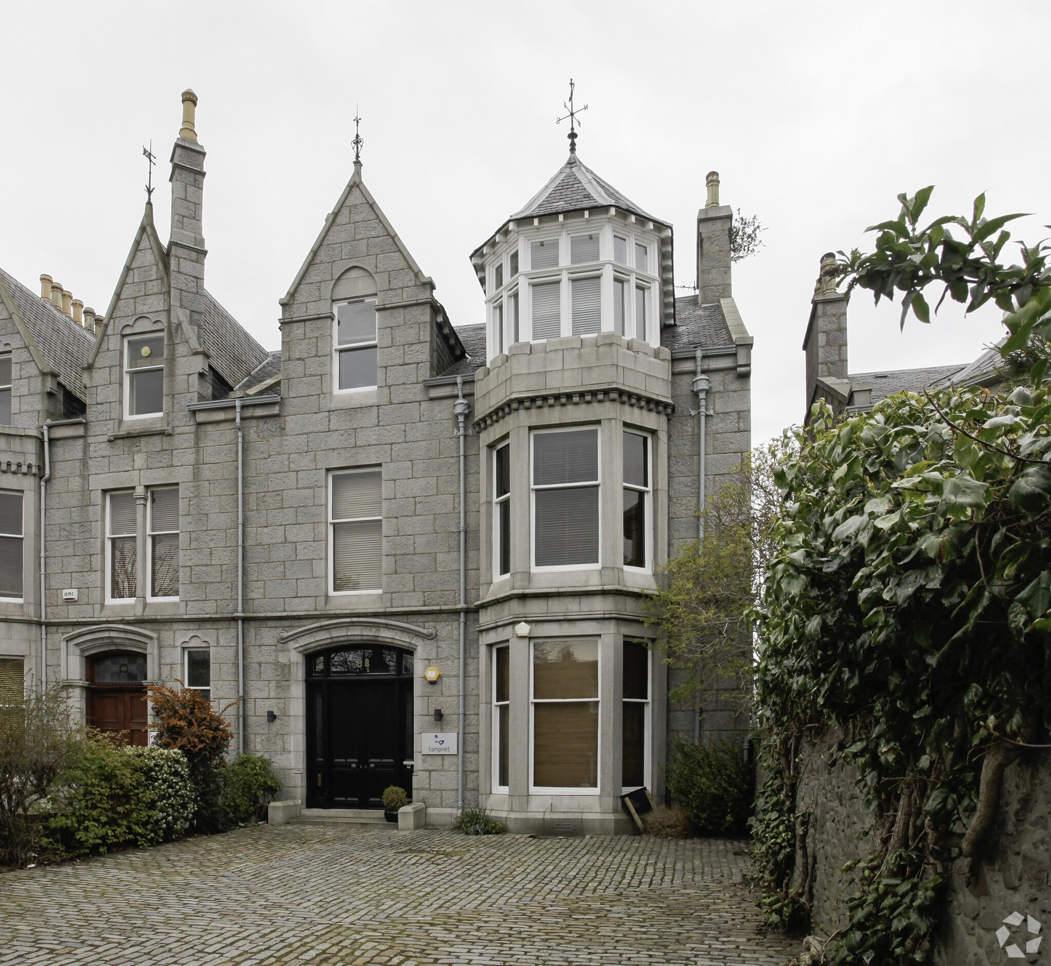 38 Carden Pl, Aberdeen for sale Primary Photo- Image 1 of 1