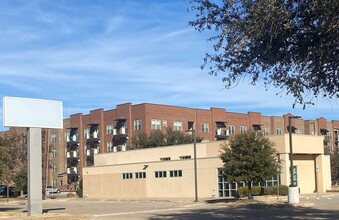 1001 S Main St, Grapevine, TX for sale Building Photo- Image 1 of 1