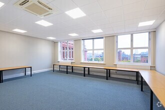 Hanover Walk, Leeds to rent Interior Photo- Image 2 of 7