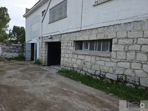 Retail in Colmenar Viejo, MAD for rent Interior Photo- Image 1 of 7