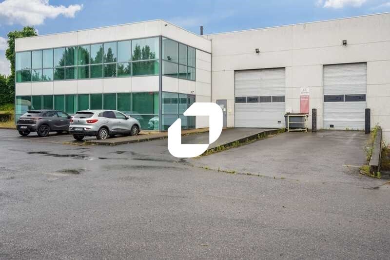Light Industrial in Chilly-Mazarin to rent - Building Photo - Image 1 of 14