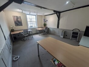13 Quarry St, Guildford to rent Interior Photo- Image 2 of 4