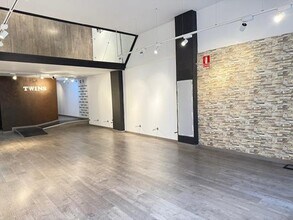 Retail in Manresa, Barcelona to rent Building Photo- Image 2 of 9