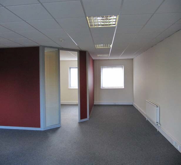 212-218 Upper Newtownards Rd, Belfast to rent - Interior Photo - Image 3 of 3
