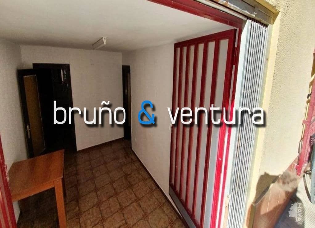 Cunit, TAR 43881 -  -  - Interior Photo - Image 1 of 6