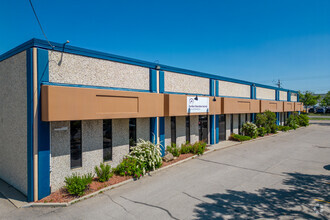 5421 11th St NE, Calgary, AB for rent Building Photo- Image 1 of 8